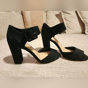 Vince Camuto Shelbin 3 in Size 5.5